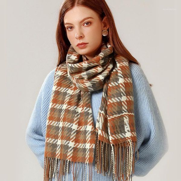 2020 plaid scarf autumn winter new style imitation cashmere lady japanese small fresh girl long thickened scarf korean version1, Blue;gray
2020 plaid scarf autumn winter new style imitation cashmere lady japanese small fresh girl long thickened scarf korean version1, Blue;gray