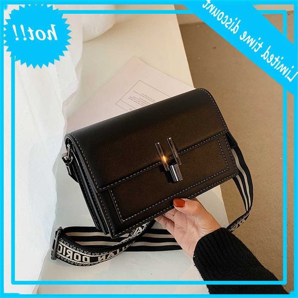 newi mini solid color winter pu leather crossbody bags for women 2020 lock shoulder simple bag travel handbags and purse 3ofh
newi mini solid color winter pu leather crossbody bags for women 2020 lock shoulder simple bag travel handbags and purse 3ofh