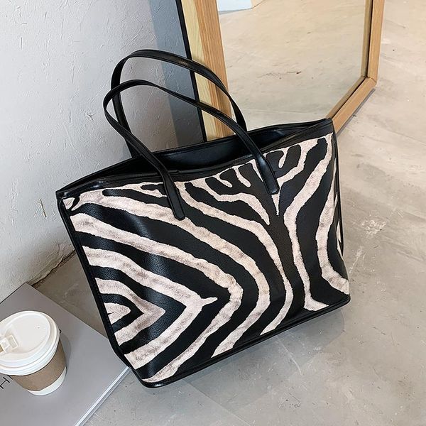 new french design fashion underarm bag bucket bag handbag & elegant shoulder retro zebra pattern tote
new french design fashion underarm bag bucket bag handbag & elegant shoulder retro zebra pattern tote