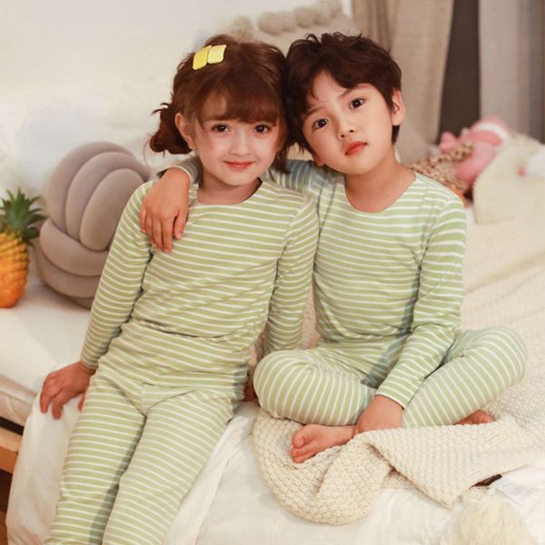 set children's underwear tracels warm men's and women's home wear two piece striped pajamas korean version, Blue;red
set children's underwear tracels warm men's and women's home wear two piece striped pajamas korean version, Blue;red