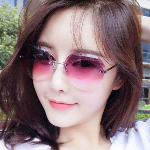 sunglasses women retro uv protection elegant frameless female colorful polygon trimming sunglasses1, White;black
sunglasses women retro uv protection elegant frameless female colorful polygon trimming sunglasses1, White;black