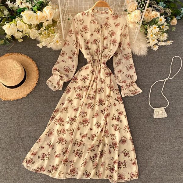2021 new spring long-sleeved summer long-sleeves chiffon dressed feminine floral ruffled dress elastic waistline printed mid-calf dresses, Black;gray
2021 new spring long-sleeved summer long-sleeves chiffon dressed feminine floral ruffled dress elastic waistline printed mid-calf dresses, Black;gray