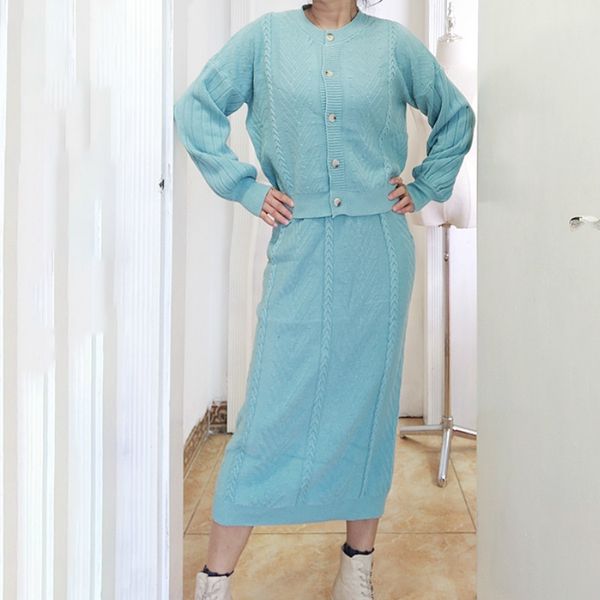 's knitted or crocheted ensembles loose, single solid breasted cardigan windcheaters, medium-waisted waistbands, long skirts, 2-piece 4, Gray
's knitted or crocheted ensembles loose, single solid breasted cardigan windcheaters, medium-waisted waistbands, long skirts, 2-piece 4, Gray