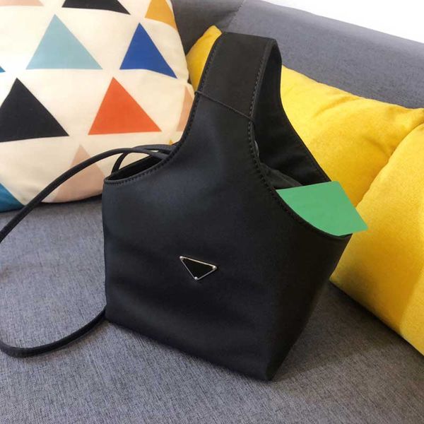 new ladies famous designer shopping bag handbag shoulder messenger bag backpack men and women fashion bag quality
new ladies famous designer shopping bag handbag shoulder messenger bag backpack men and women fashion bag quality