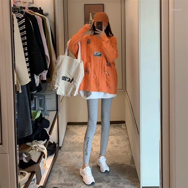 autumn and winter suit girls' loose and torn sweater1, White;black 
autumn and winter suit girls' loose and torn sweater1, White;black