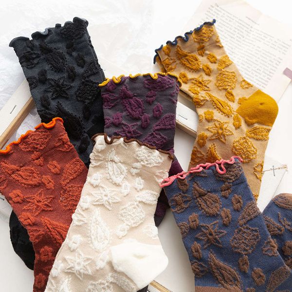 autumn and winter lace medium tube cartoon cotton socks stockings retail body boot leg warmers, Black;white
autumn and winter lace medium tube cartoon cotton socks stockings retail body boot leg warmers, Black;white