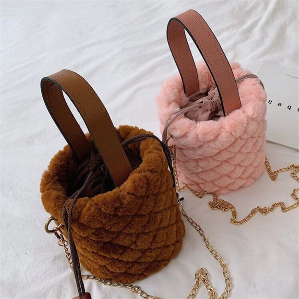 mini bucket bag plush handbag with chain crossbody bag women purses handbags shoulder bags fashion size 18cm
mini bucket bag plush handbag with chain crossbody bag women purses handbags shoulder bags fashion size 18cm