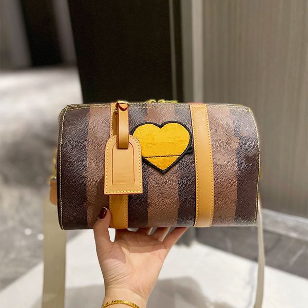 wholesale designer shoulder bags women handbags bags crossbody pillow bag large capacity presbyopia messenger genuine leather luxury totes
wholesale designer shoulder bags women handbags bags crossbody pillow bag large capacity presbyopia messenger genuine leather luxury totes
