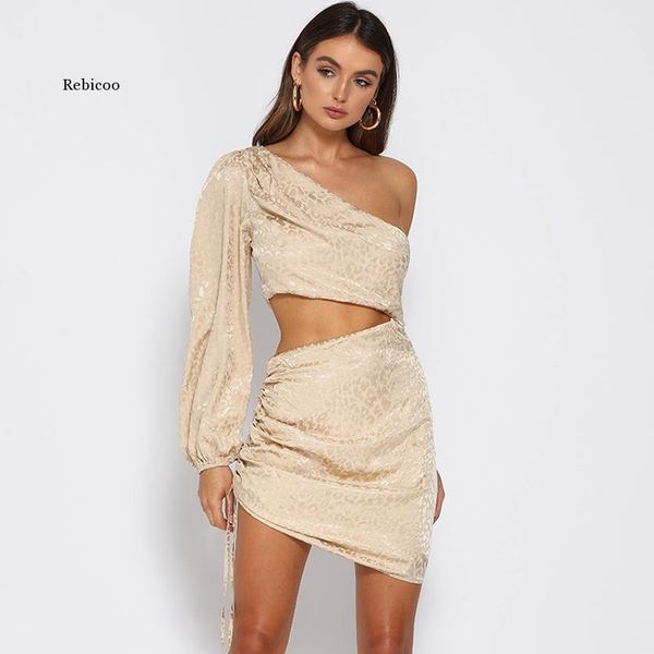 hollow out club mini dress one shoulder print party dresses short celebrity summer dress women clothes robe 2021, Black;gray
hollow out club mini dress one shoulder print party dresses short celebrity summer dress women clothes robe 2021, Black;gray