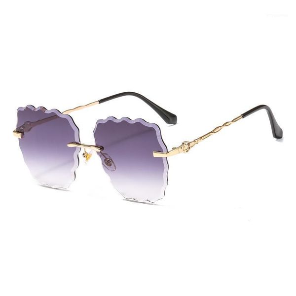 rimless square sunglasses women italy brand designer wavy edge for female shades s016 uv400 eyewear1, White;black
rimless square sunglasses women italy brand designer wavy edge for female shades s016 uv400 eyewear1, White;black