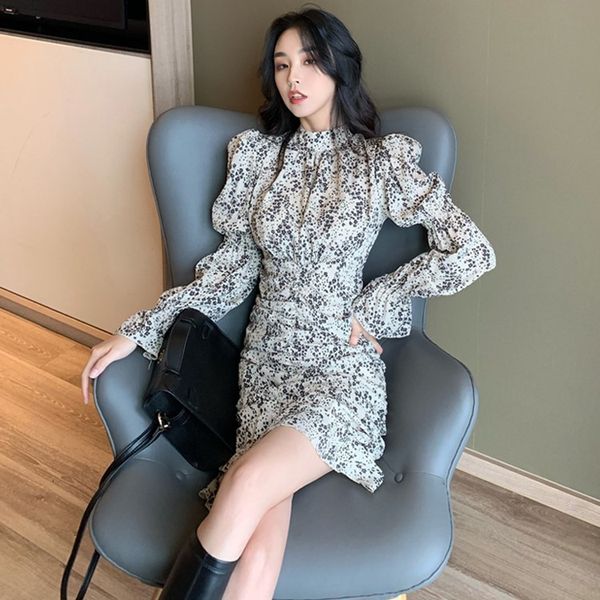 autumn 2020 new style half high neck long sleeve floral slim slim, bottoming and buttock covering dress for women
autumn 2020 new style half high neck long sleeve floral slim slim, bottoming and buttock covering dress for women