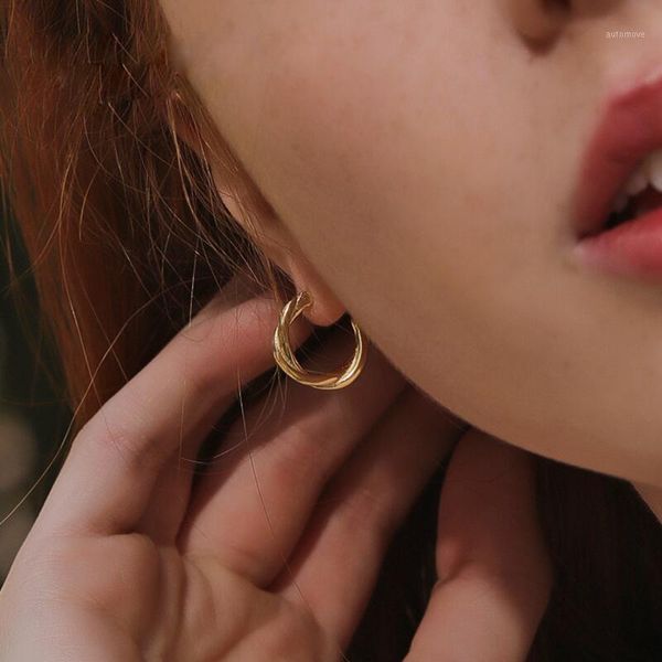 golden 925 sterling silver hip hop round earrings for women large circle twist piercing hoop earring dropship suppliers1, Golden;silver
golden 925 sterling silver hip hop round earrings for women large circle twist piercing hoop earring dropship suppliers1, Golden;silver
