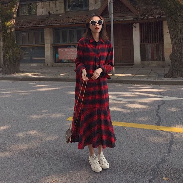 2021 new red female plaid fashion longer french fishtail retro loose new autumn dress with bottom female9t cn84, Black;gray
2021 new red female plaid fashion longer french fishtail retro loose new autumn dress with bottom female9t cn84, Black;gray