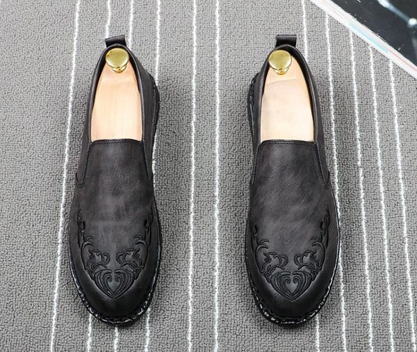 england style retro slip on leather flat loafers male spring autumn breathable round toes embroidery moccasin gommino, Black
england style retro slip on leather flat loafers male spring autumn breathable round toes embroidery moccasin gommino, Black