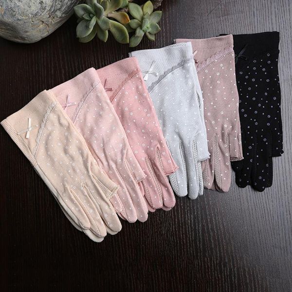 five fingers gloves women driving lace fingerless summer spring stretch sunscreen anti-uv anti-slip glove breathable mittens, Blue;gray
five fingers gloves women driving lace fingerless summer spring stretch sunscreen anti-uv anti-slip glove breathable mittens, Blue;gray