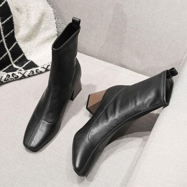 6cm pu heels leather winter warm women short ankle boots elegant square toe boots high heels shoes woman, Black
6cm pu heels leather winter warm women short ankle boots elegant square toe boots high heels shoes woman, Black
