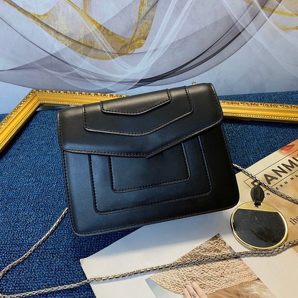 brand design women cow leather shoulder organ bag fashion gold chain messenger totes snake head buckle cosmetic evening party bag
brand design women cow leather shoulder organ bag fashion gold chain messenger totes snake head buckle cosmetic evening party bag