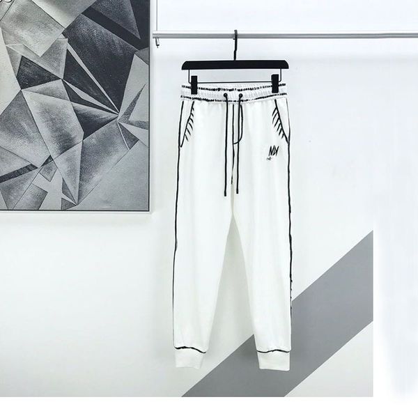new california sky hand painted graffiti sports long men's women's fashion brand casual small feet pants in autumn and winter 2020
new california sky hand painted graffiti sports long men's women's fashion brand casual small feet pants in autumn and winter 2020
