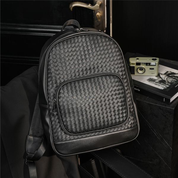 2022 designer luxury backpacks women men handbag shouler bag black leather schoolbags embossing zipper travelling bags
2022 designer luxury backpacks women men handbag shouler bag black leather schoolbags embossing zipper travelling bags