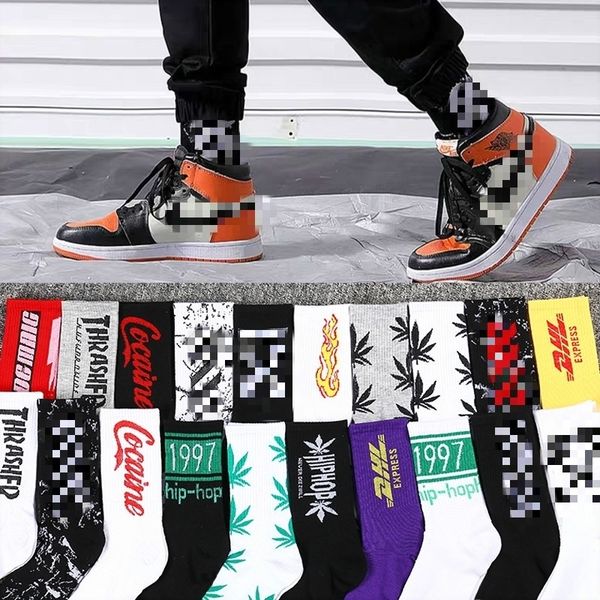 5 pairs trendy men women long socks pack korean style street harajuku hip-hop maple leaf student basketball cotton socks funny 201109, Black;white
5 pairs trendy men women long socks pack korean style street harajuku hip-hop maple leaf student basketball cotton socks funny 201109, Black;white