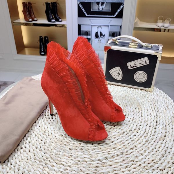 spring and autumn 2020 new fish beak super high heel sandals leather lace wedding shoes leather big soled women's shoes, Black
spring and autumn 2020 new fish beak super high heel sandals leather lace wedding shoes leather big soled women's shoes, Black