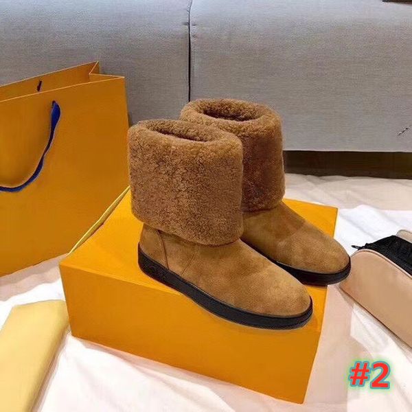 2020 new women boots winter snow boots suede real fur slides leather waterproof winter warm knee fashion women shoes size35-42with box, Black
2020 new women boots winter snow boots suede real fur slides leather waterproof winter warm knee fashion women shoes size35-42with box, Black