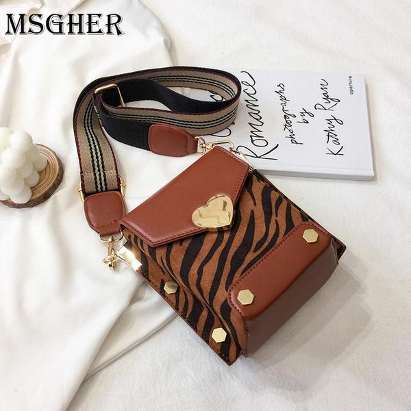 women leopard bag animal print shoulder bags small messenger hasp phone bag with heart button crossbody
women leopard bag animal print shoulder bags small messenger hasp phone bag with heart button crossbody