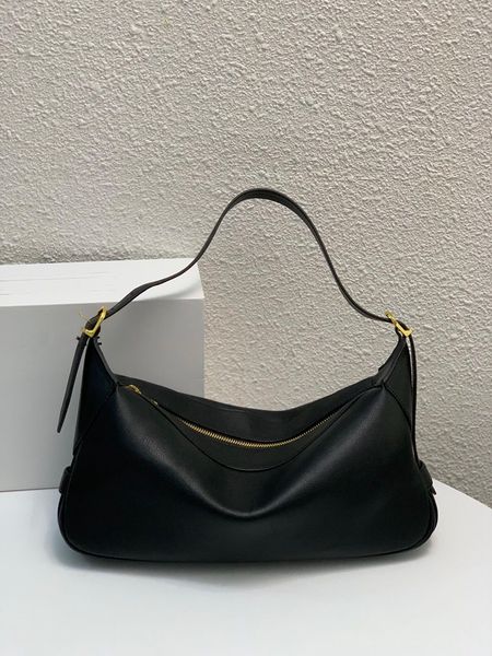 designer shoulder bag large capacity dumpling dag autumn winter new leather purse female niche high-end romy underarm bag superior suppliers
designer shoulder bag large capacity dumpling dag autumn winter new leather purse female niche high-end romy underarm bag superior suppliers