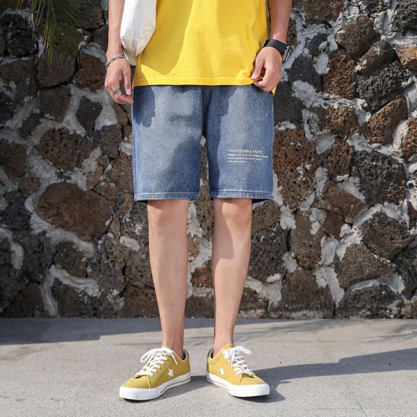 summer denim shorts men's korean fashion loose thin casual handsome straight pants, White;black
summer denim shorts men's korean fashion loose thin casual handsome straight pants, White;black