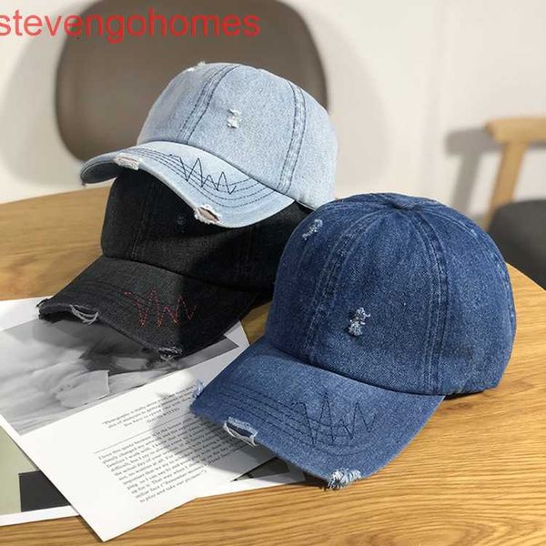 women's cap new baseball men's korean sun and hat fashion denim holed cap women's outdoor hat fashion in spring and summer, Blue;gray
women's cap new baseball men's korean sun and hat fashion denim holed cap women's outdoor hat fashion in spring and summer, Blue;gray
