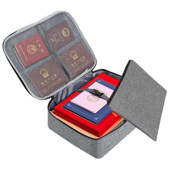 large capacity briefcase office certificate storage bag a4 documents file data organize handbag short business trip accessories
large capacity briefcase office certificate storage bag a4 documents file data organize handbag short business trip accessories
