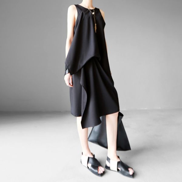 spring 2020 new women's fashion niche dign irregular cut layered drs 197, Black;gray 
spring 2020 new women's fashion niche dign irregular cut layered drs 197, Black;gray
