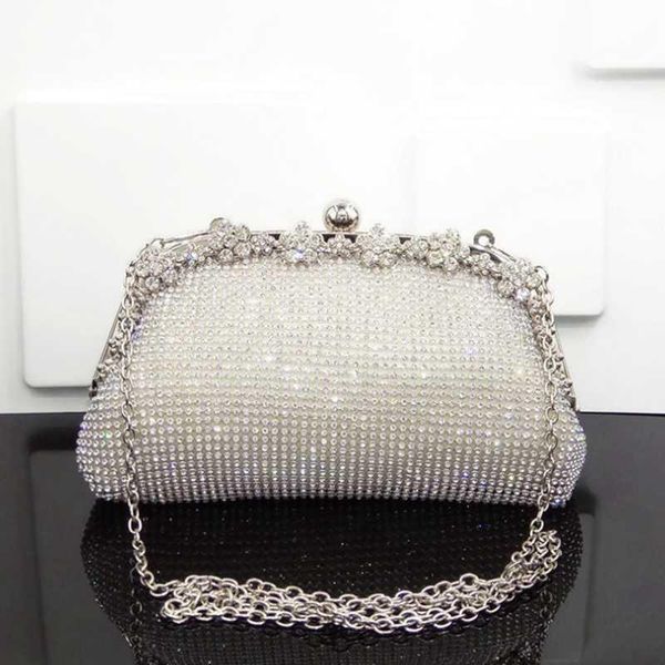 new diamonds chain evening bag silver wedding bags for bride women messenger party handbag elegant clutch
new diamonds chain evening bag silver wedding bags for bride women messenger party handbag elegant clutch