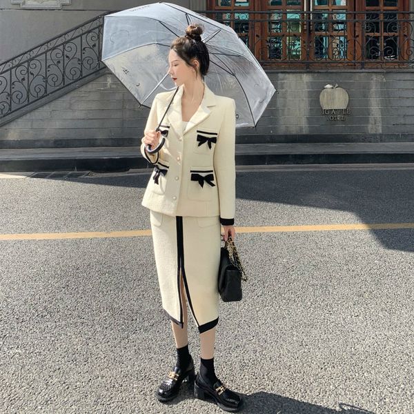 2021 new vintage set of two pieces for solid women carved collar unique pockets breasted blazers split hem mid-calf skirt ym2v, Gray
2021 new vintage set of two pieces for solid women carved collar unique pockets breasted blazers split hem mid-calf skirt ym2v, Gray