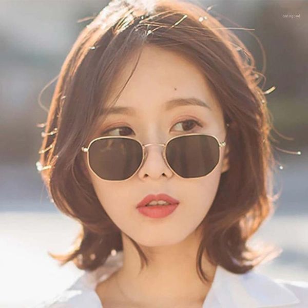 sunglasses veshion square women men brand designer sun glasses for female male vintage ladies metal frames small uv4001, White;black
sunglasses veshion square women men brand designer sun glasses for female male vintage ladies metal frames small uv4001, White;black