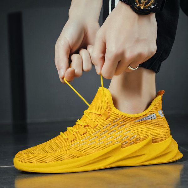 new breathable of men casual mesh great size high-end light shoes high-elastic sports shoes, Black;brown
new breathable of men casual mesh great size high-end light shoes high-elastic sports shoes, Black;brown