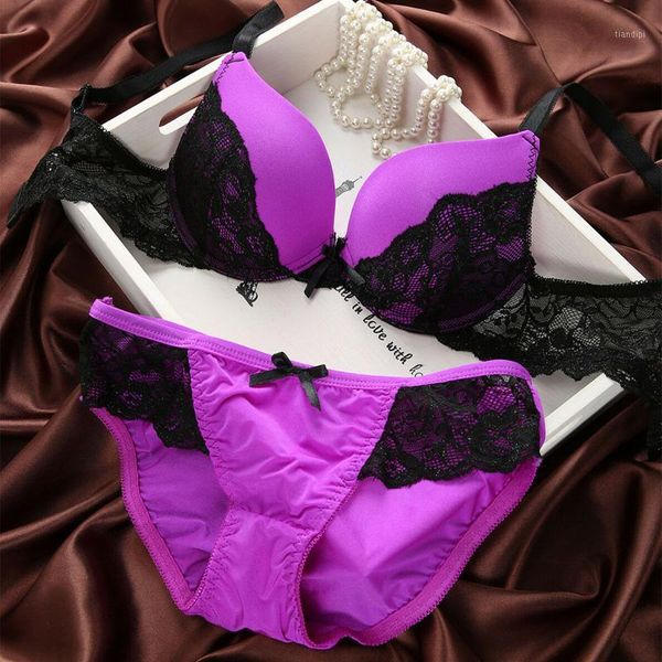 lace women bra and panties embroidery comfortable underwear push up bra set ql sale1, Red;black
lace women bra and panties embroidery comfortable underwear push up bra set ql sale1, Red;black
