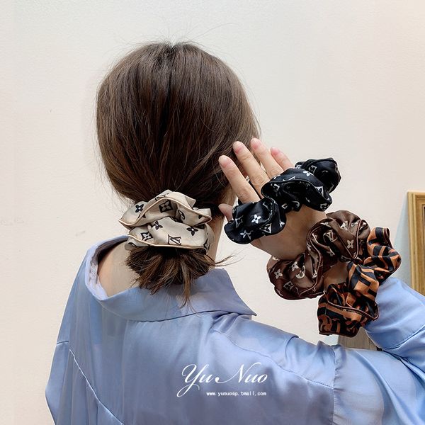 fashion large ring ins simple temperament headband female korean net red tie scalp tendon fat intestine hair rope
fashion large ring ins simple temperament headband female korean net red tie scalp tendon fat intestine hair rope
