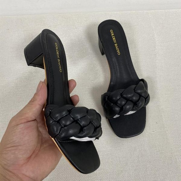 2021 sqaure toe red quilted mule heels shoe black pu high heel weave women sandals sliper woman 5cm sandals zapatos mujer
2021 sqaure toe red quilted mule heels shoe black pu high heel weave women sandals sliper woman 5cm sandals zapatos mujer