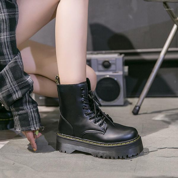 2021 women motorcycle boots casual ankle bootslace up oxford platforms soft leather red black booties white female tube boots1
2021 women motorcycle boots casual ankle bootslace up oxford platforms soft leather red black booties white female tube boots1