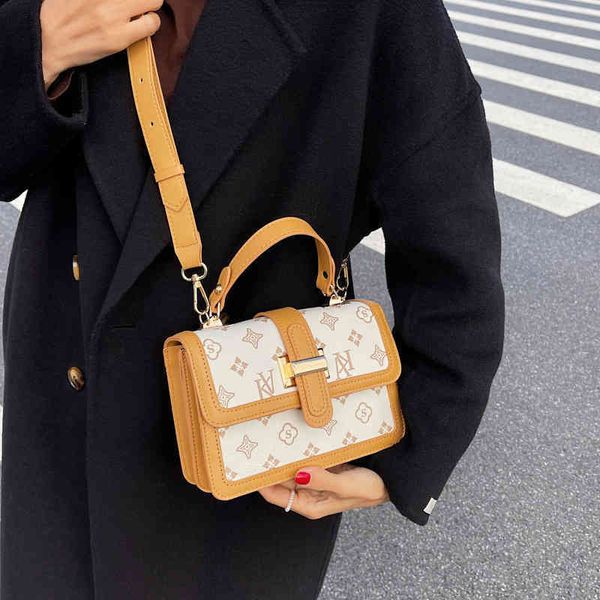 2022 factory wholesale printed leisure small square bag autumn trend fine shoulder belt single shoulder messenger bag 8ui7
2022 factory wholesale printed leisure small square bag autumn trend fine shoulder belt single shoulder messenger bag 8ui7