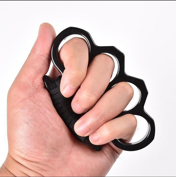 2020 four fingers brand new arival hard alloy black knuckles duster buckle male and female self-defense knuckle clasp 534
2020 four fingers brand new arival hard alloy black knuckles duster buckle male and female self-defense knuckle clasp 534