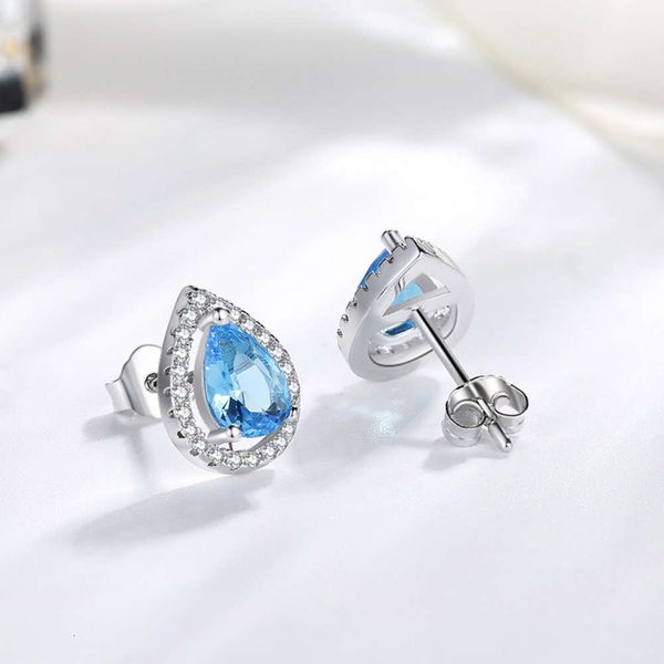 luxurys designers fashion ed031 white copper 925 pure silver earpin simulation water drop color diamond group set earrings
luxurys designers fashion ed031 white copper 925 pure silver earpin simulation water drop color diamond group set earrings