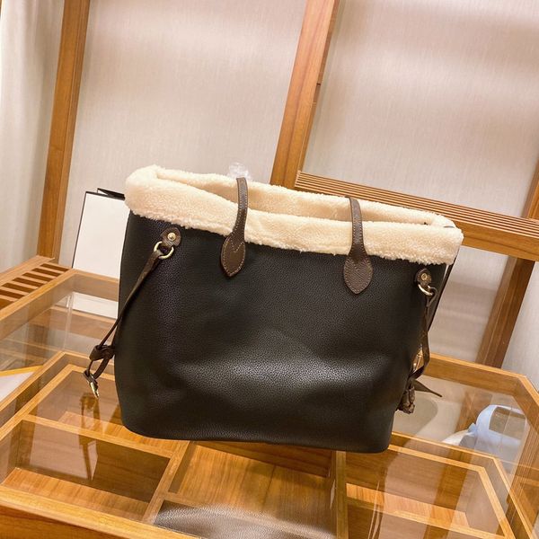 quality shopping handbag ladies classic leather shoulder bag quality lamb woo large tote bag new autumn
quality shopping handbag ladies classic leather shoulder bag quality lamb woo large tote bag new autumn