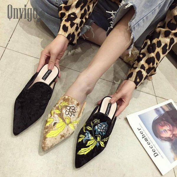 qnvigo women's mules shoes gold embroidered flower half slippers pointed suede autumn wear lazy sandals shoe for lady 2020 new, Black
qnvigo women's mules shoes gold embroidered flower half slippers pointed suede autumn wear lazy sandals shoe for lady 2020 new, Black