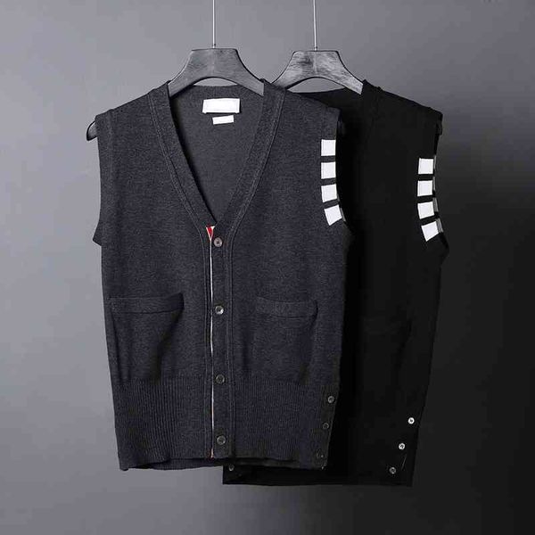 women's vests tb sweaters women slim cardigans v-neck wool vest striped casual outerwear korean design 48j4, Black;white
women's vests tb sweaters women slim cardigans v-neck wool vest striped casual outerwear korean design 48j4, Black;white
