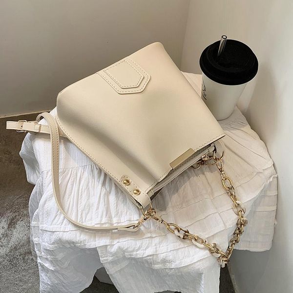 cross body elegant female chain tote bucket bag 2021 fashion quality pu leather women's designer handbag travel shoulder messenger
cross body elegant female chain tote bucket bag 2021 fashion quality pu leather women's designer handbag travel shoulder messenger