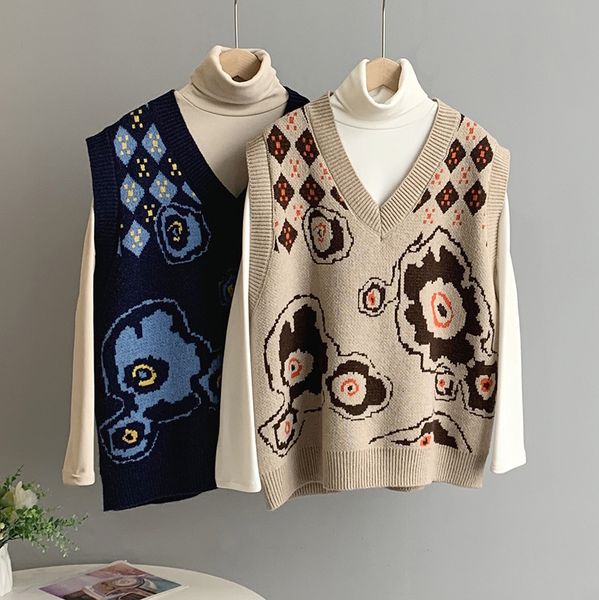new 2021 spring v-neck vest sleeveless knitted vintage print all match sweater casual women pullovers 85xy, Black;white
new 2021 spring v-neck vest sleeveless knitted vintage print all match sweater casual women pullovers 85xy, Black;white