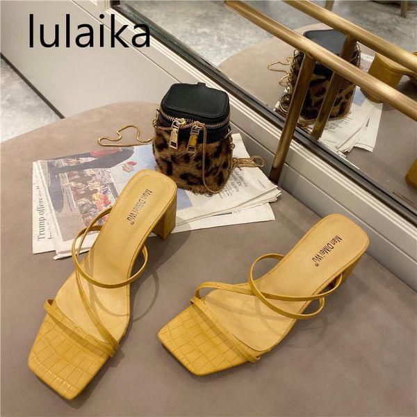 2020 women summer square heel outdoor sandal lines square toe flip flop ladies brand slipper elegant 6 cm size 35-41, Black
2020 women summer square heel outdoor sandal lines square toe flip flop ladies brand slipper elegant 6 cm size 35-41, Black