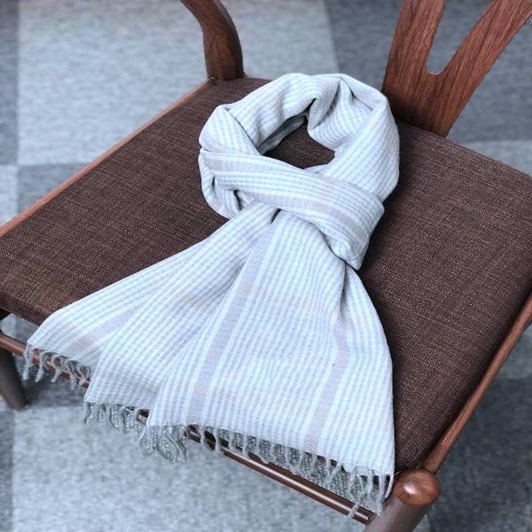2021 women scarfs luxury designer scarfs for women 100% pure cashmere striped pattern scarf embroidery classic style couple scarf, Blue;gray
2021 women scarfs luxury designer scarfs for women 100% pure cashmere striped pattern scarf embroidery classic style couple scarf, Blue;gray